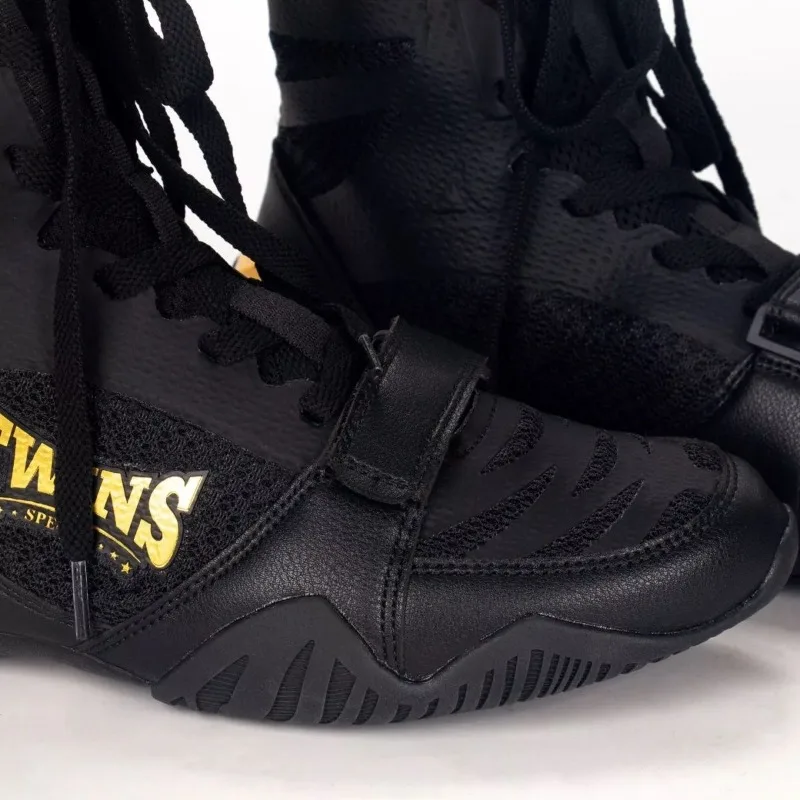 2026 New Arrival Men Wrestling Boots Anti-Slip Man Boxing Sneakers Big Size 46 Fighting Shoes for Men High Top Gym Training Shoe