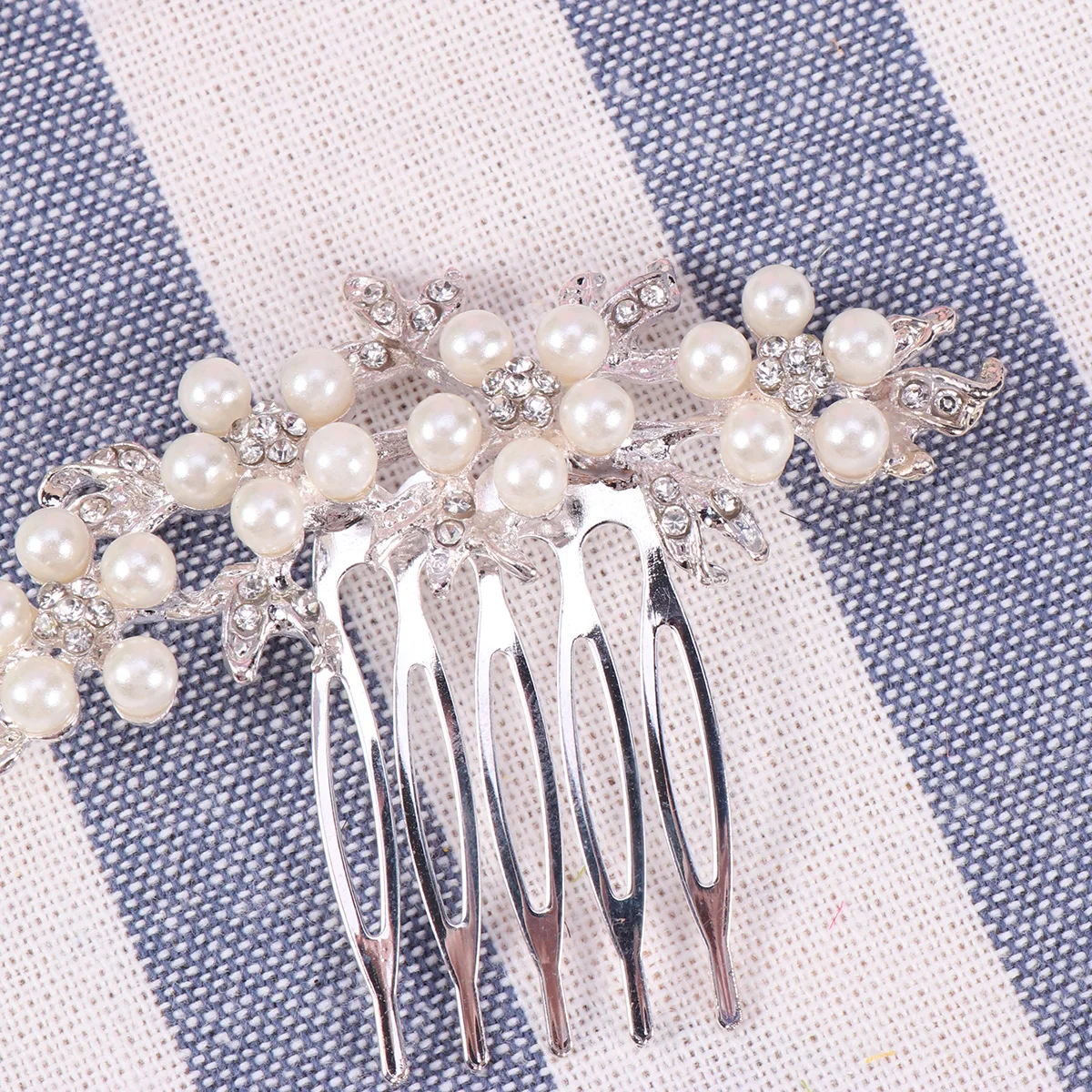 

Pearl Alloy Hair Comb for Women Bridal Accessories Wedding Side Combs Rhinestone Decor Elegant Hairstyle Bride Bridesmaid Prom