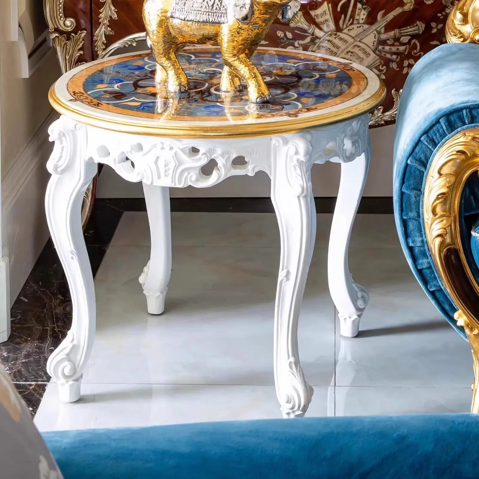 프랑스 럭셔리 쉘 파케 소파 커피 테이블 조합 유럽 패브릭 단단한 나무 조각 꽃 모래