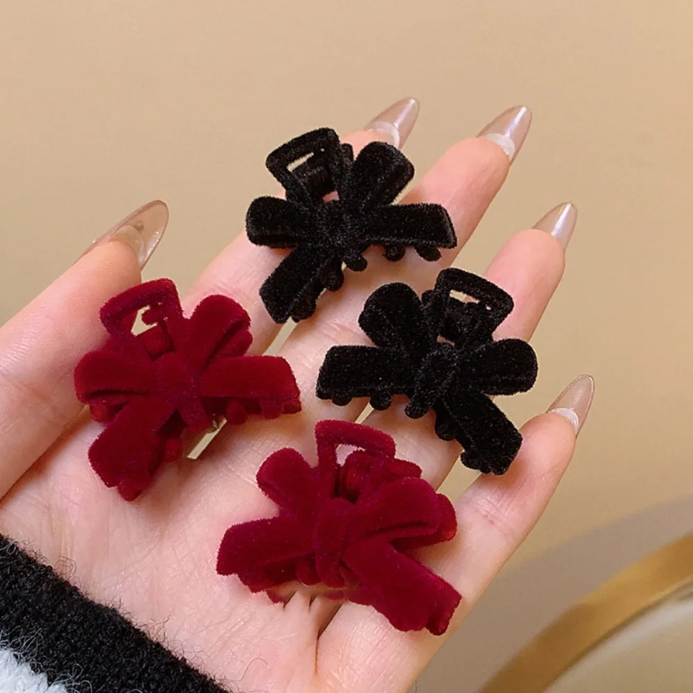 Retro Black Red Velvet Bow Trumpet Side Bangs Hairpin Female Summer Cute Bowknot Princess Head Grab Clip Headdress Lovely