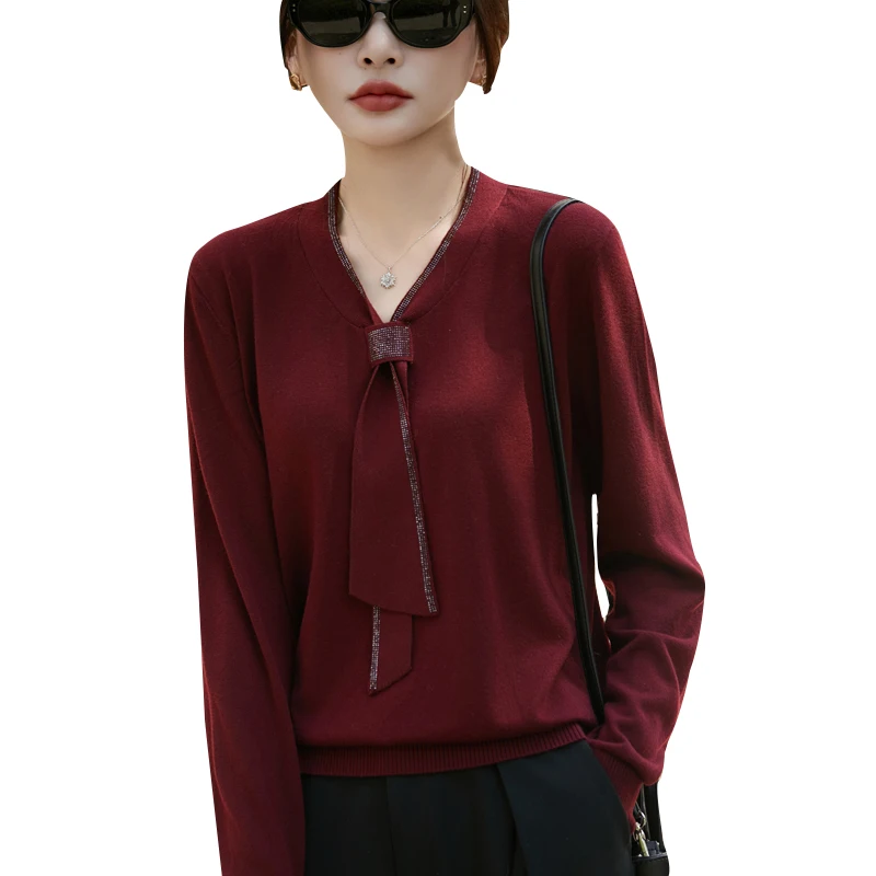 2025 autumn and winter women's cashmere sweater V-neck ribbon hot stamping sweater women's pullover sweater chic cashmere sweate