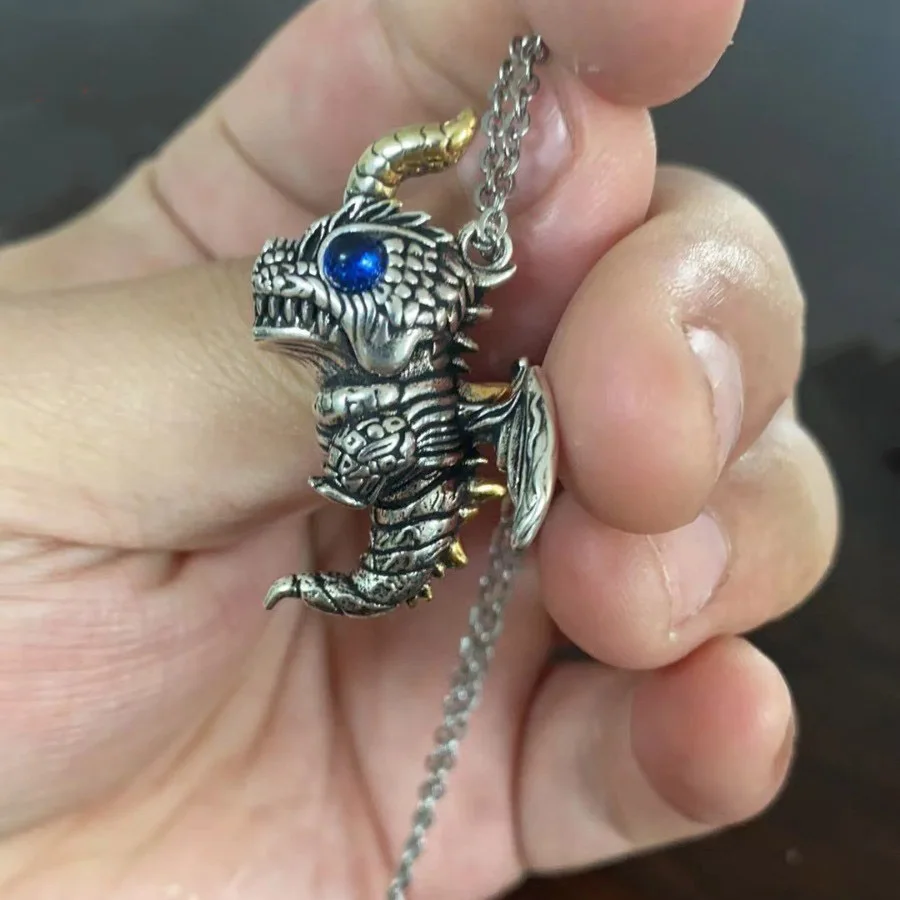 Vintage Two Tone Blue Eye Flying Dragon Pendant Necklace for Men Animal Necklace Fashion Jewelry Accessories Gifts