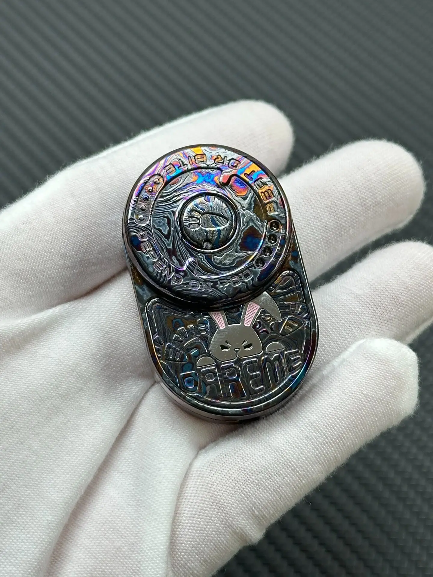 Used EDC MOT Rabbit Mixed Zirconium Horse Material EDC metal decompression toy