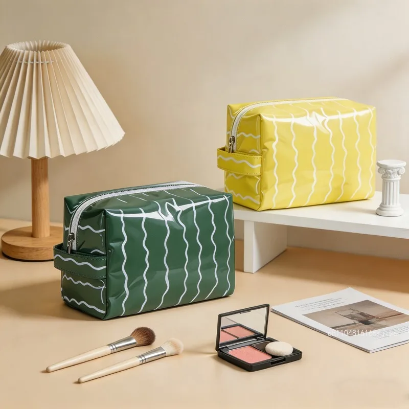 2026 New Women's Handbag Fashion High Quality Waterproof Portable Makeup Bag Classic Versatile Multi Functional Storage Bag