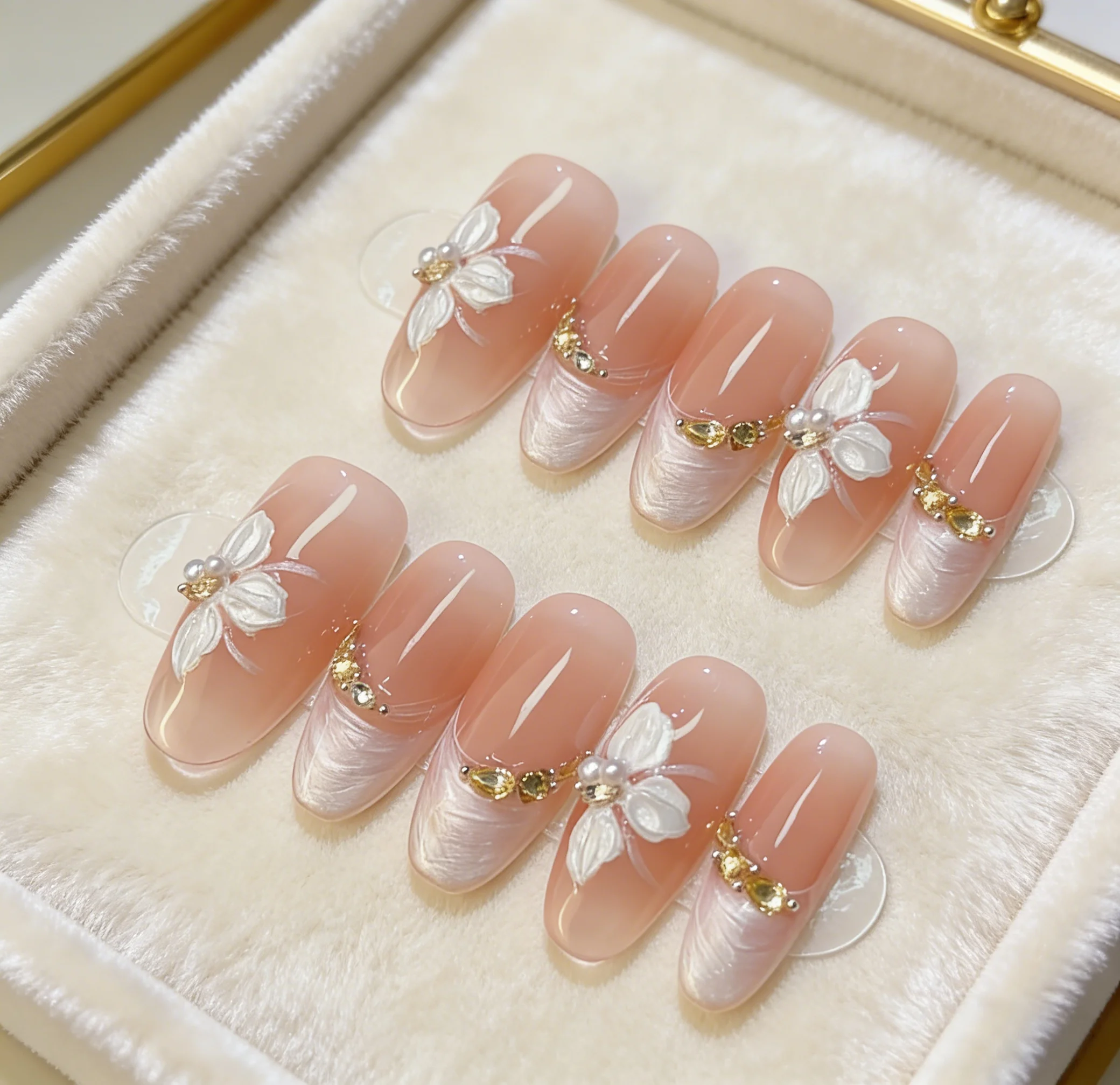 

10 шт. французских матовых накладных ногтей ручной работы с розовыми жемчужными цветами, средней эллиптической формы, с полным покрытием, для женщин и девушек