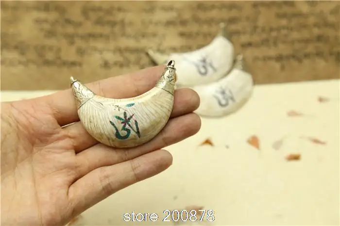 Tibetan OM Amulet Pendants Locket Nepal Naga Conch Shell TBP114