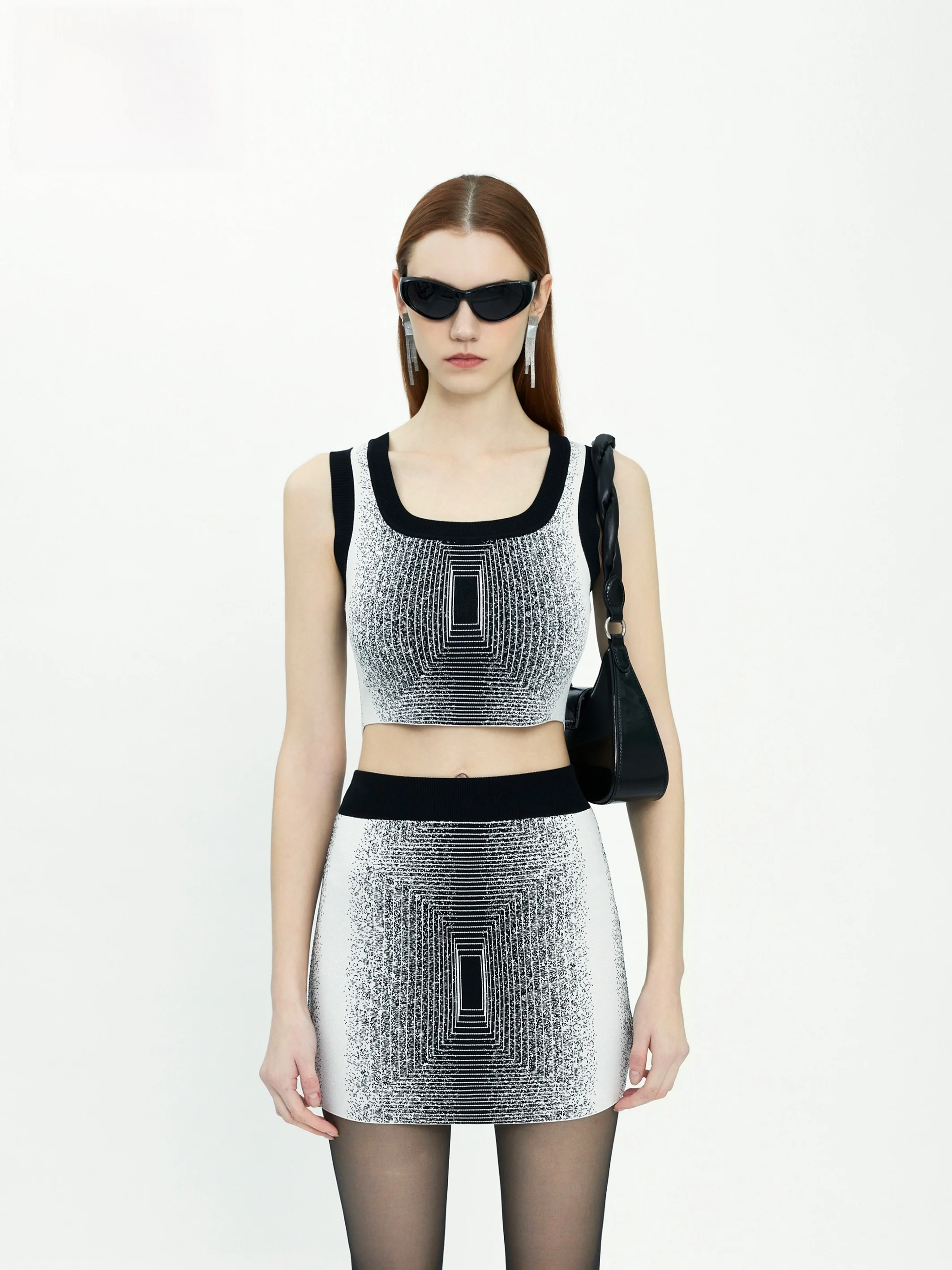 

Женский модный комплект из юбки и жилета KZKSIEZYC, новинка 2024 года, летний трендовый костюм-двойка из полиэстера для работы