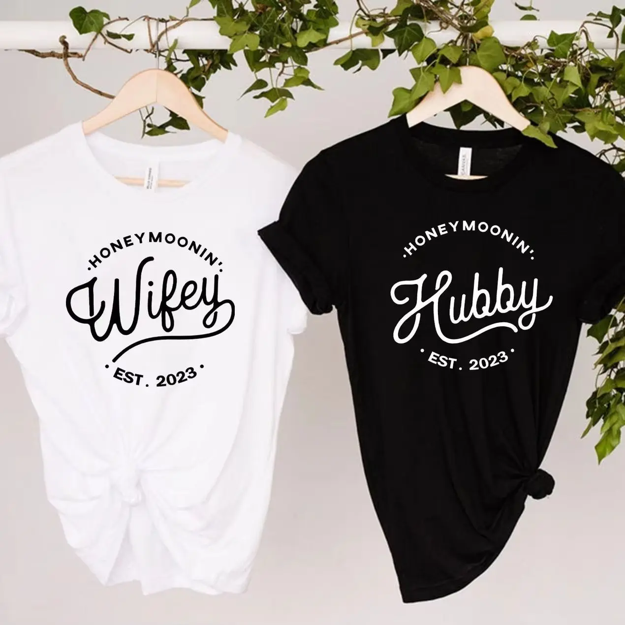 

Custom Couple's Honeymoon Name Date Shirts Wifey Hubby Mr Mrs Design Shirts Unisex Just Married Engaged Matching T-Shirts