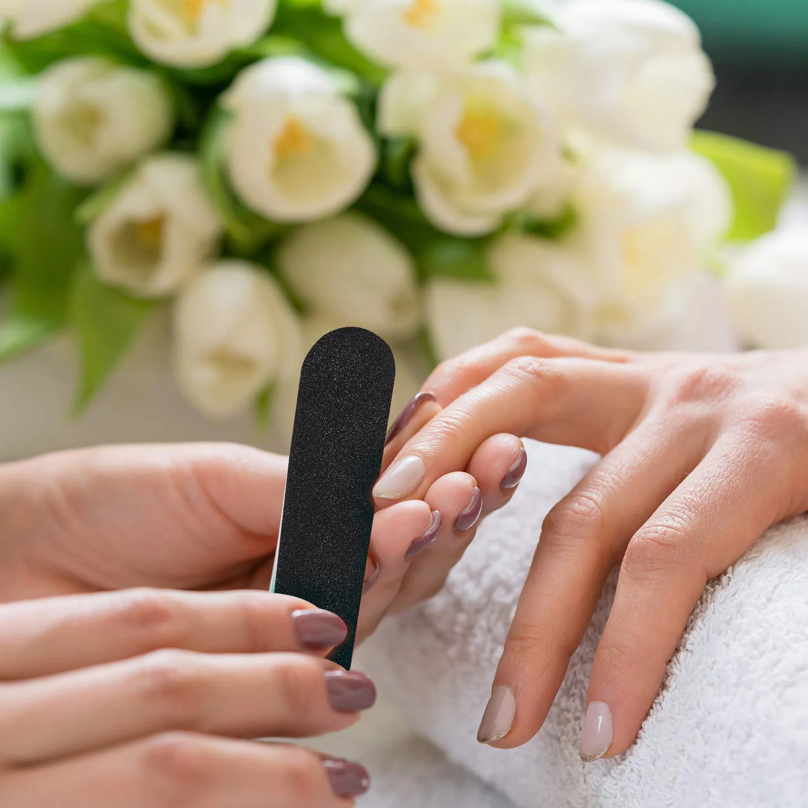 مجموعة مبرد أظافر مكونة من 200 قطعة أدوات مانيكير للاستعمال مرة واحدة لأنواع الأظافر المختلفة بما في ذلك ملفات أظافر صغيرة خشنة وصناعية