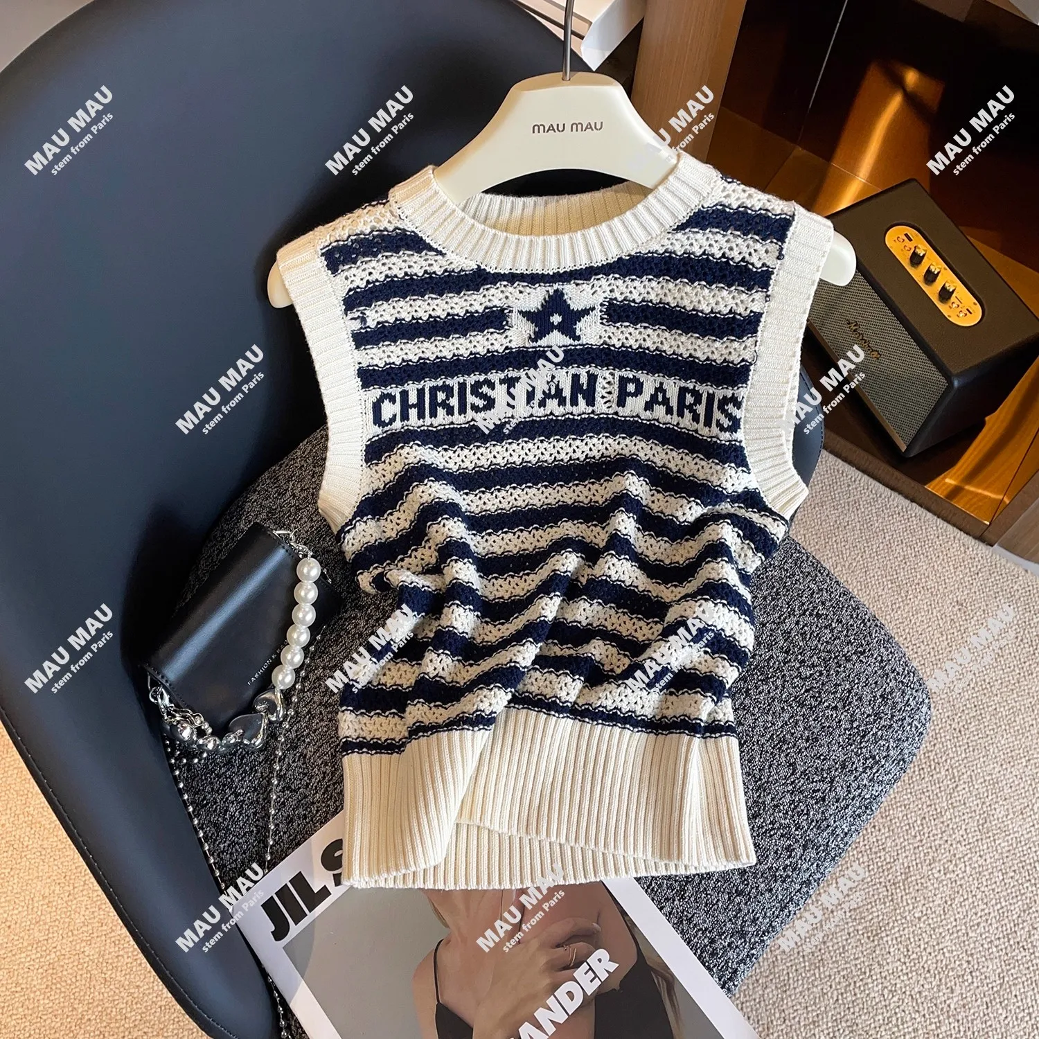 

High-End Women's Knitted Vest Top Striped Autumn Retro Faion Korean Sle Loose Fit round Neline Svel Korean Faion