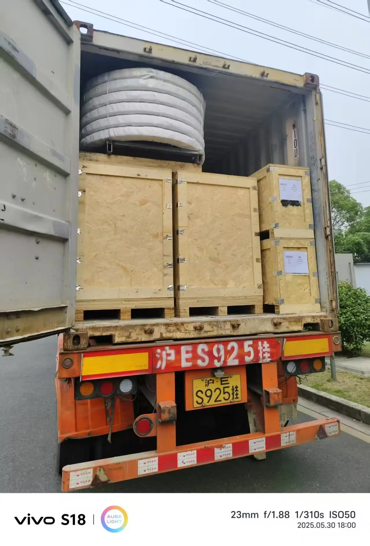 Martillo crítico hidráulico tipo silencio con caja para romper hormigón SB131, con cincel de 165mm para construcción