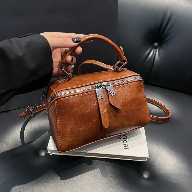 صندوق الموضة حقائب يد نسائية مصمم بولي Leather حقائب كتف جلدية عبر الجسم محافظ صغيرة غير رسمية 2025 bolso mujer حقيبة أحمر الشفاه