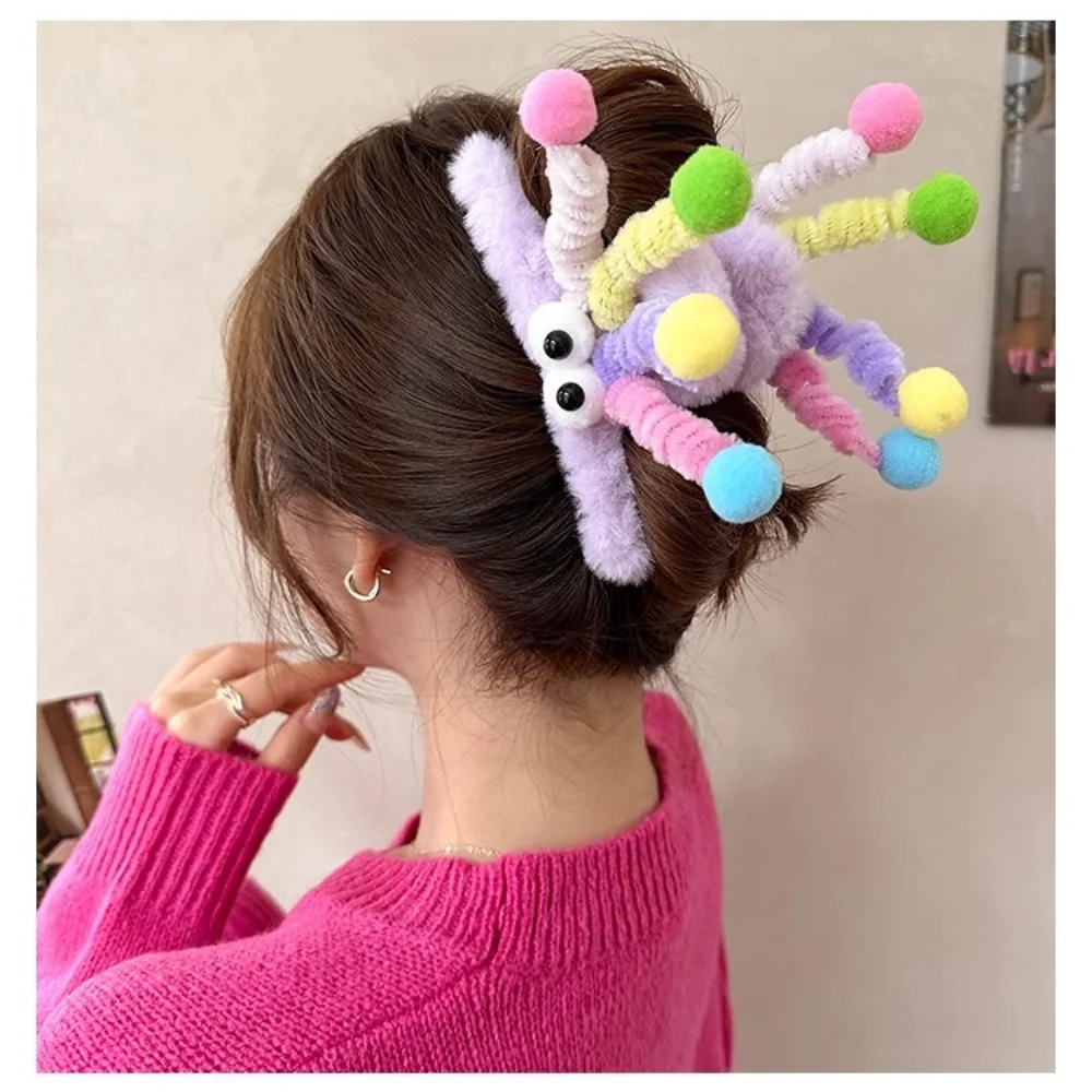 Funny Plush Hair Claw Furry Barrette Crab Headwear Winter Hair Clip Cartoon Eyes Cute Sweet Hairpin Women Girl Hair Accessory