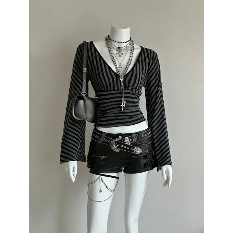 Dark style V-neck cross pleated top with micro flared sleeves, slim fit and slimming, spicy girl striped T-shirt top for women