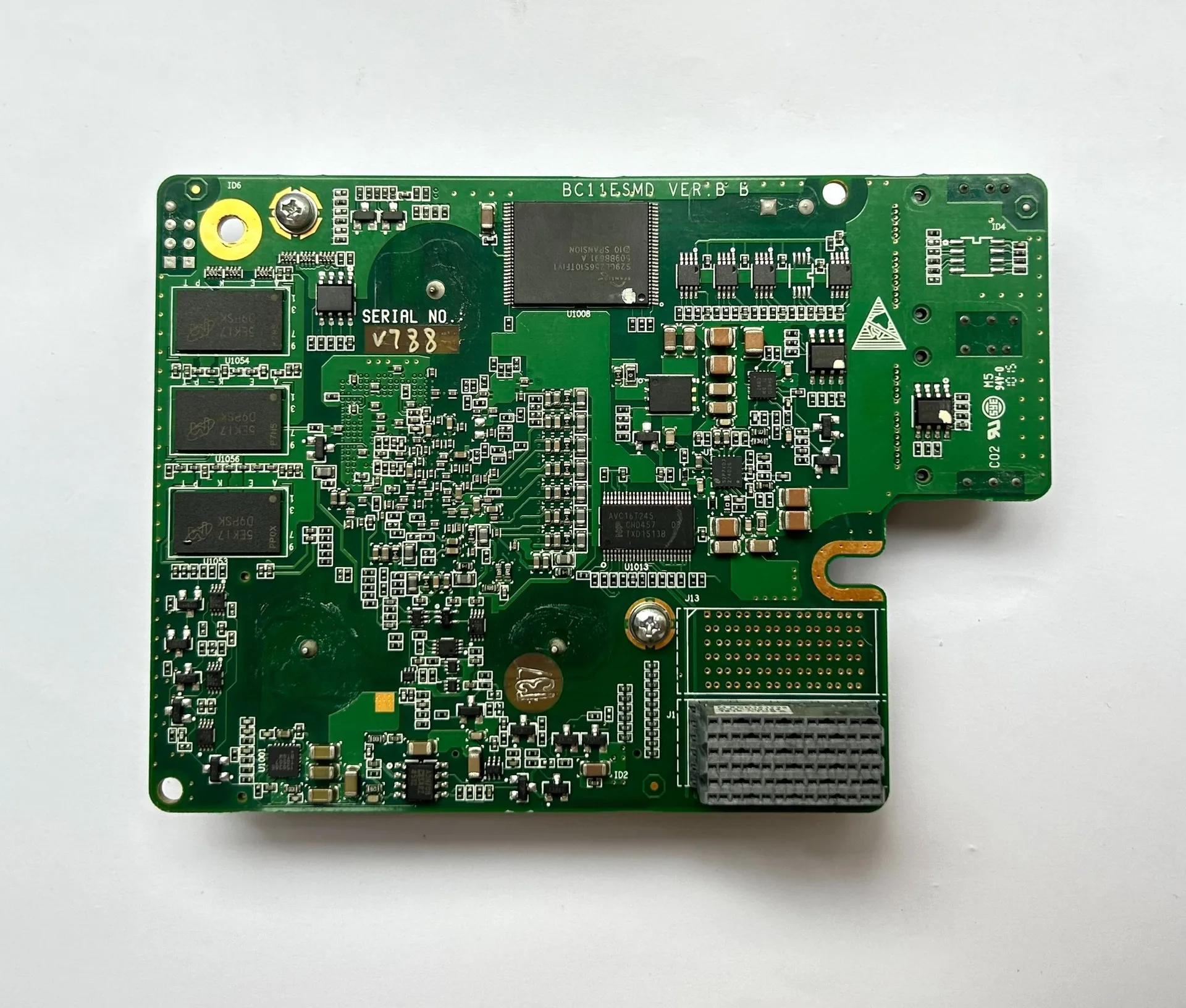 Рисунок 3 - RAID-карта известного бренда SR320