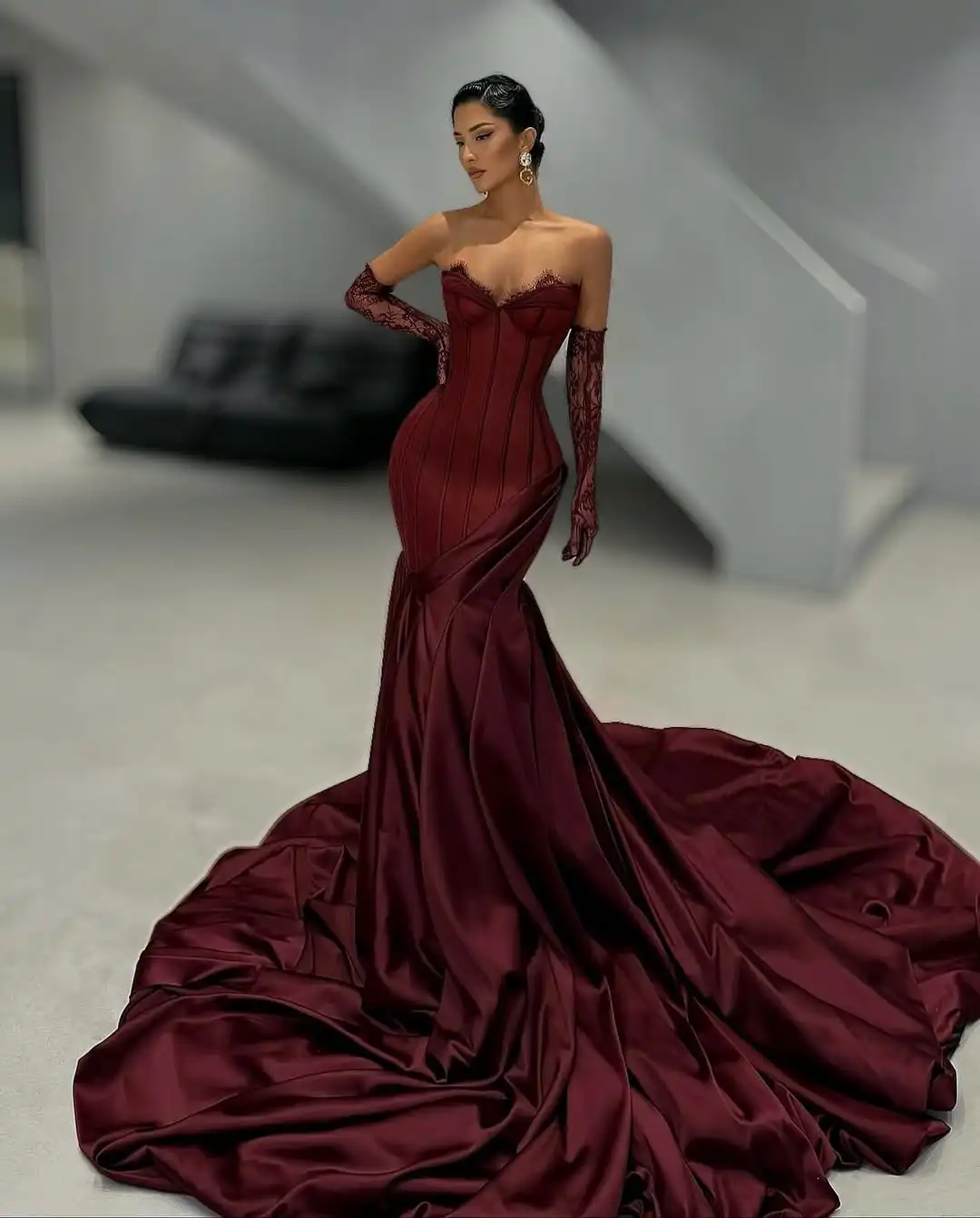 

New Design Sexy Sweetheart Stripes Slim Mermaid Evening Dress With Illusion Gloves Pleated Red Prom Celebrity Formal Party Dress