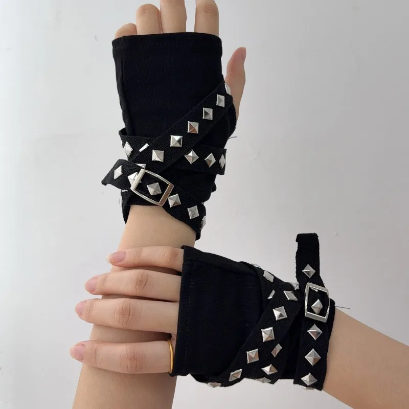 

Punk Fingerless Gloves Y2K Studded Arm Sleeves Gothic Rivet Harajuku Gloves for Women Men Stage Performance Rave Festival Gifts