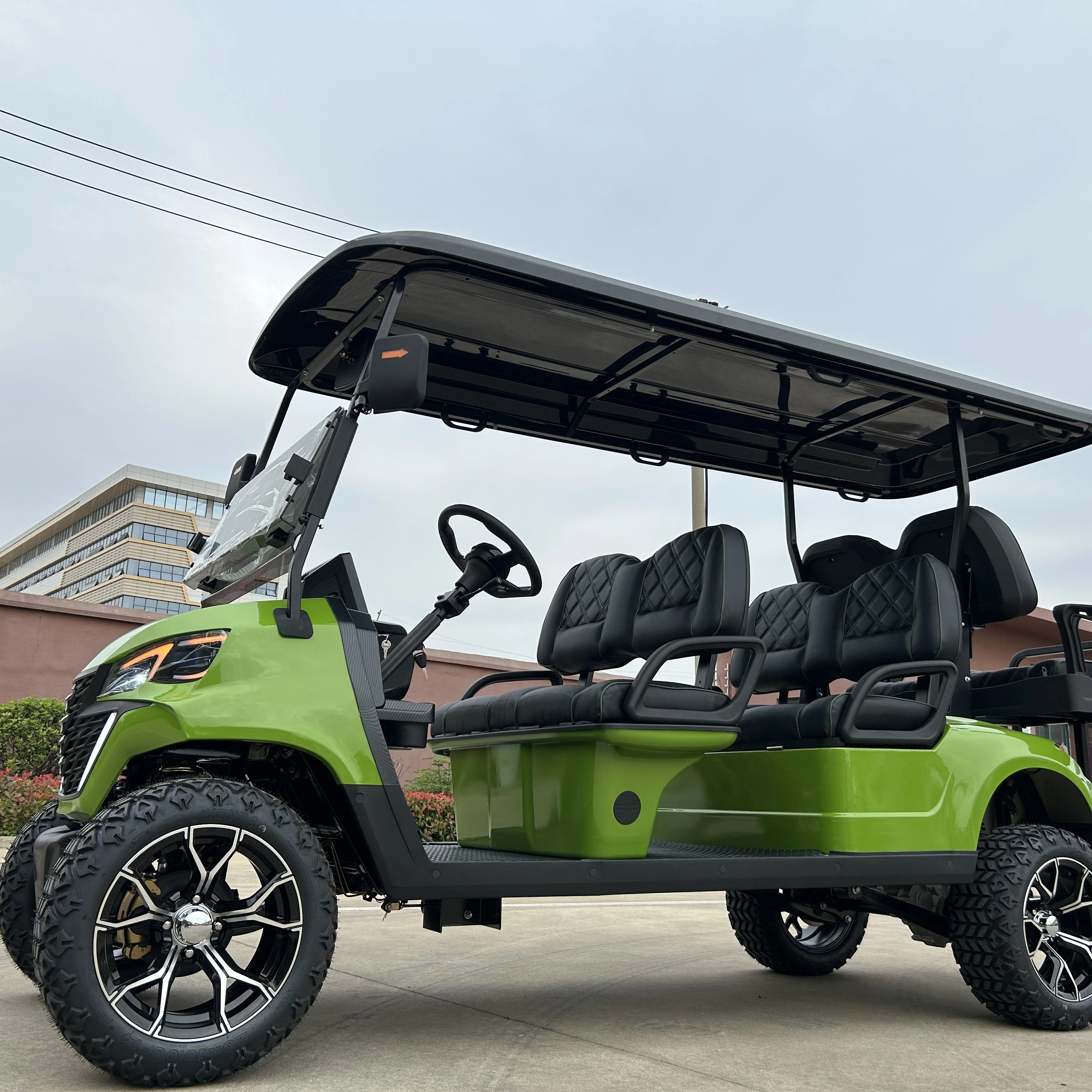 High quality lithium battery new energy golf carts, multi-color off-road club car, customized golf cart  CE/EEC certification