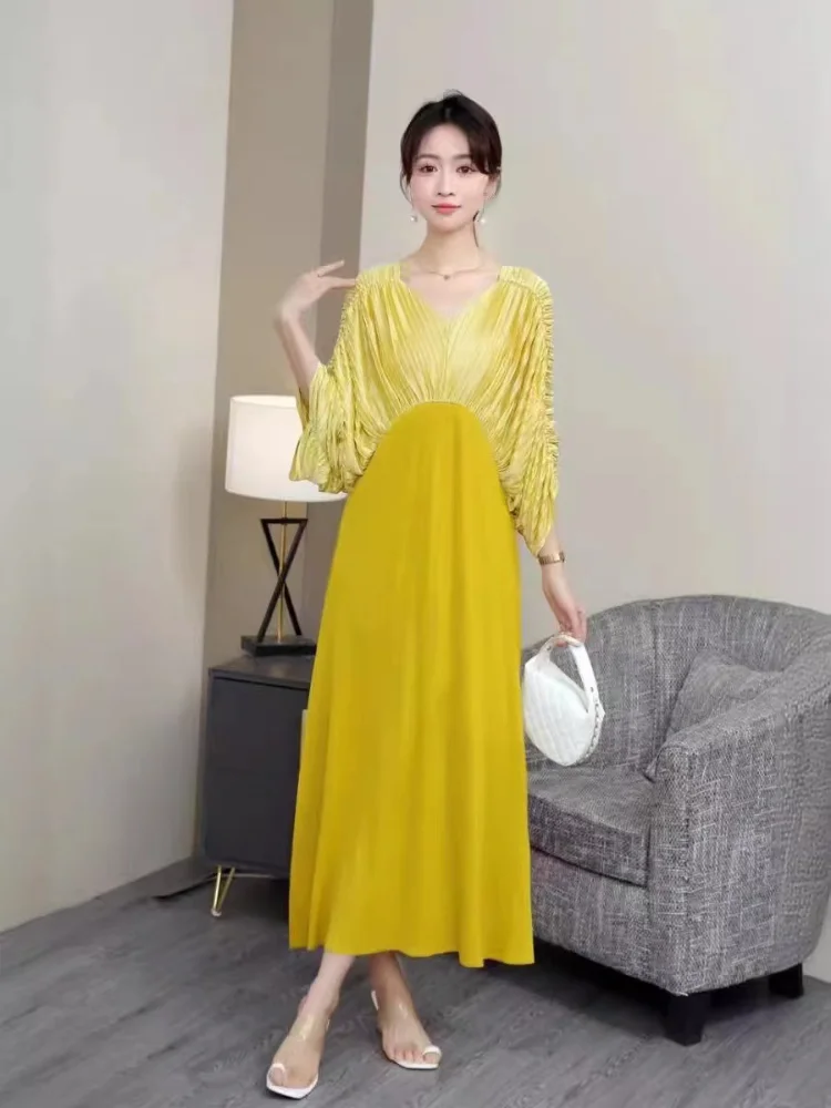 EGRM Pleats Pleated Dresses 2024 French High End Batwing Sleeves Splicing Premium Color Age Reducing Dresses Women 2RM1900