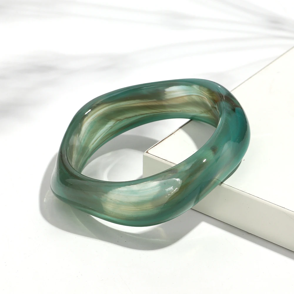 Bohomia Acryl Verklaring Onregelmatige Geometrische Dikke Armbanden voor Vrouwen Hars Kleurrijke Overdreven Bedelarmband Sieraden Geschenken