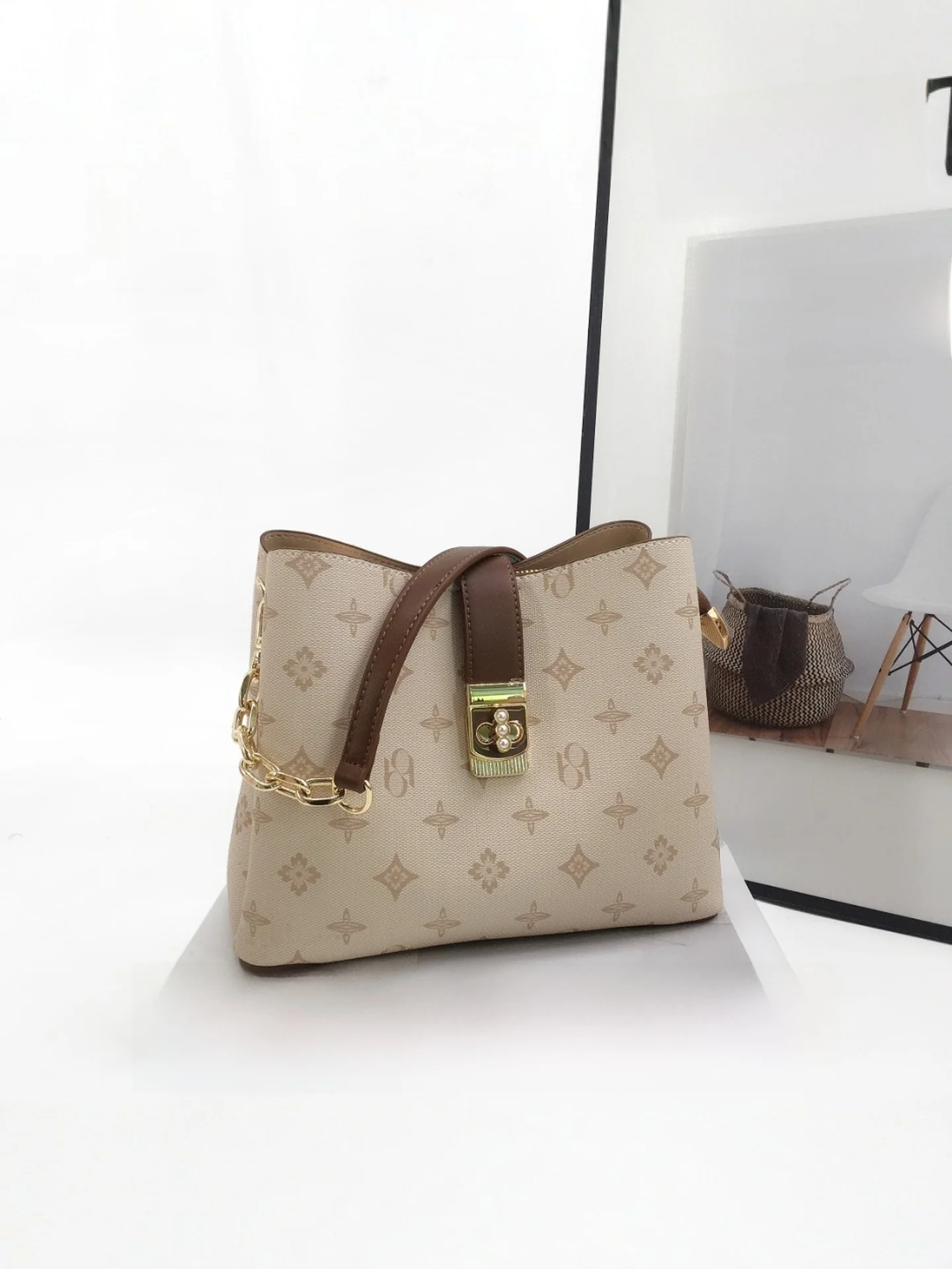 tucano-borsa-da-pendolare-da-donna-2025-nuova-versatile-borsa-a-tracolla-tote-con-stampa-floreale-morbida-pelle-pu-casual-mat-sle