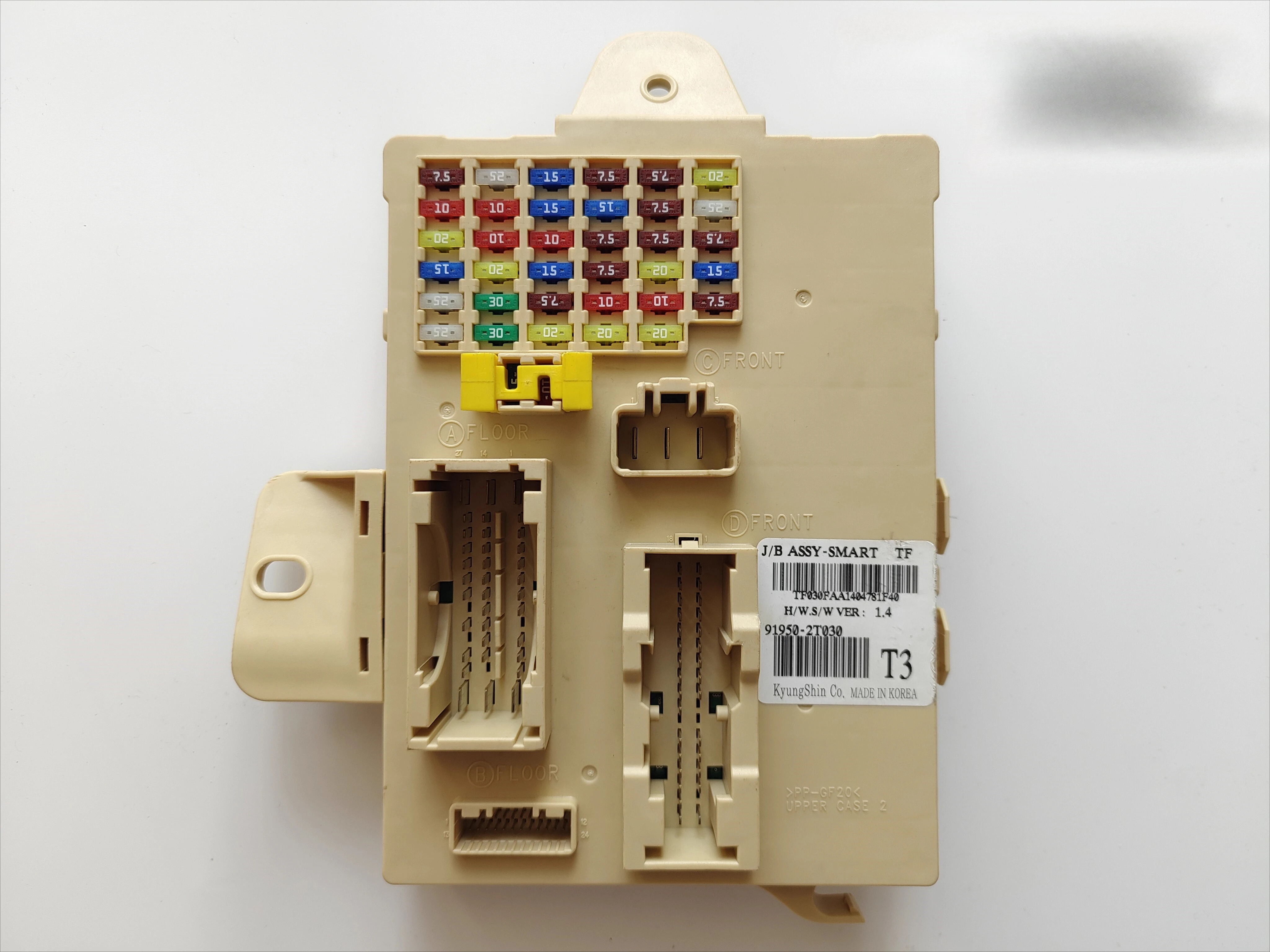 

For Kia K5 K3 K2 Sportage KX1 KX3 dashboard fuse box assembly