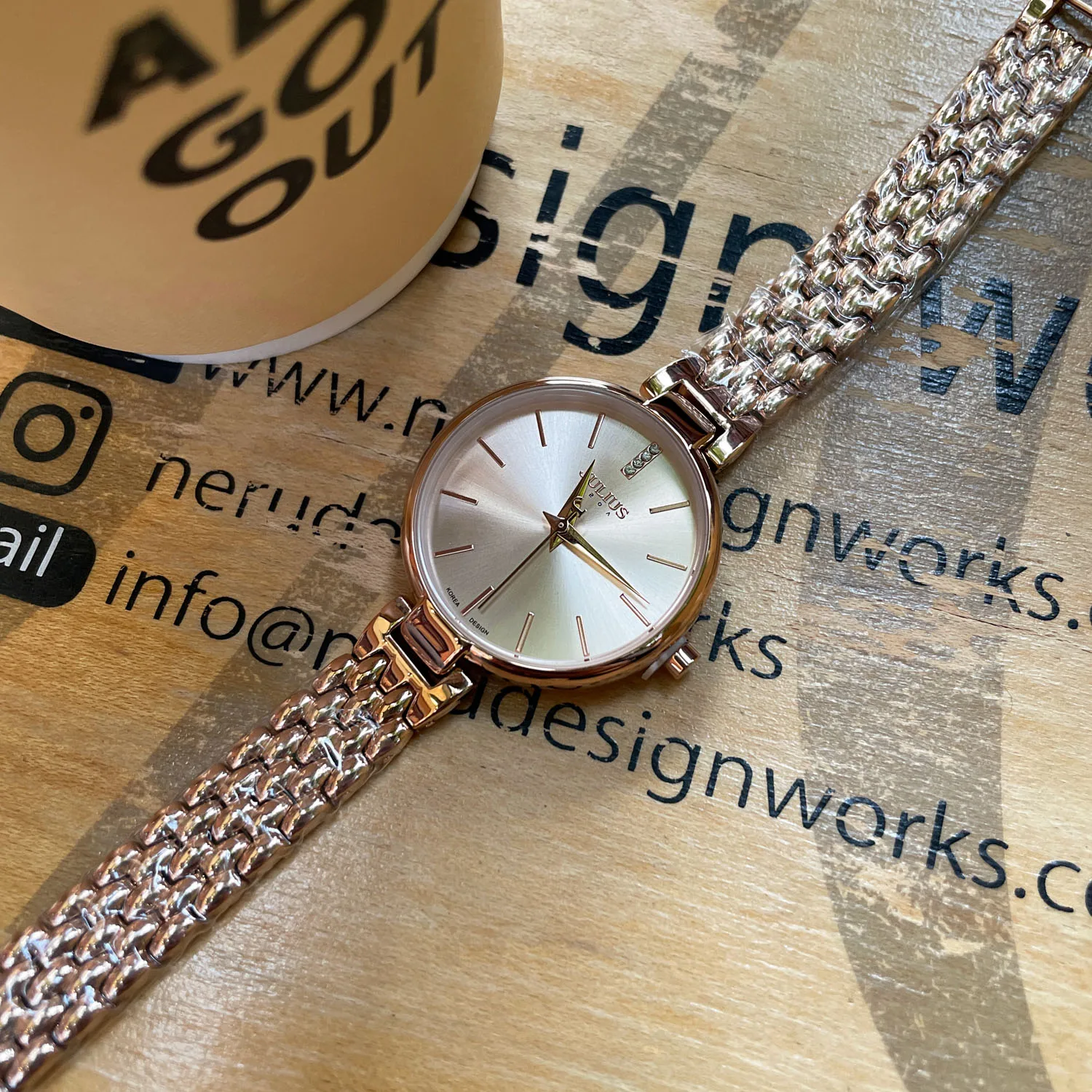 Rose Gold Watch for Women - Exquisite, Compact, Artistic Ladies' Vintage-Style Premium Quartz Wristwatch - Gift for Women