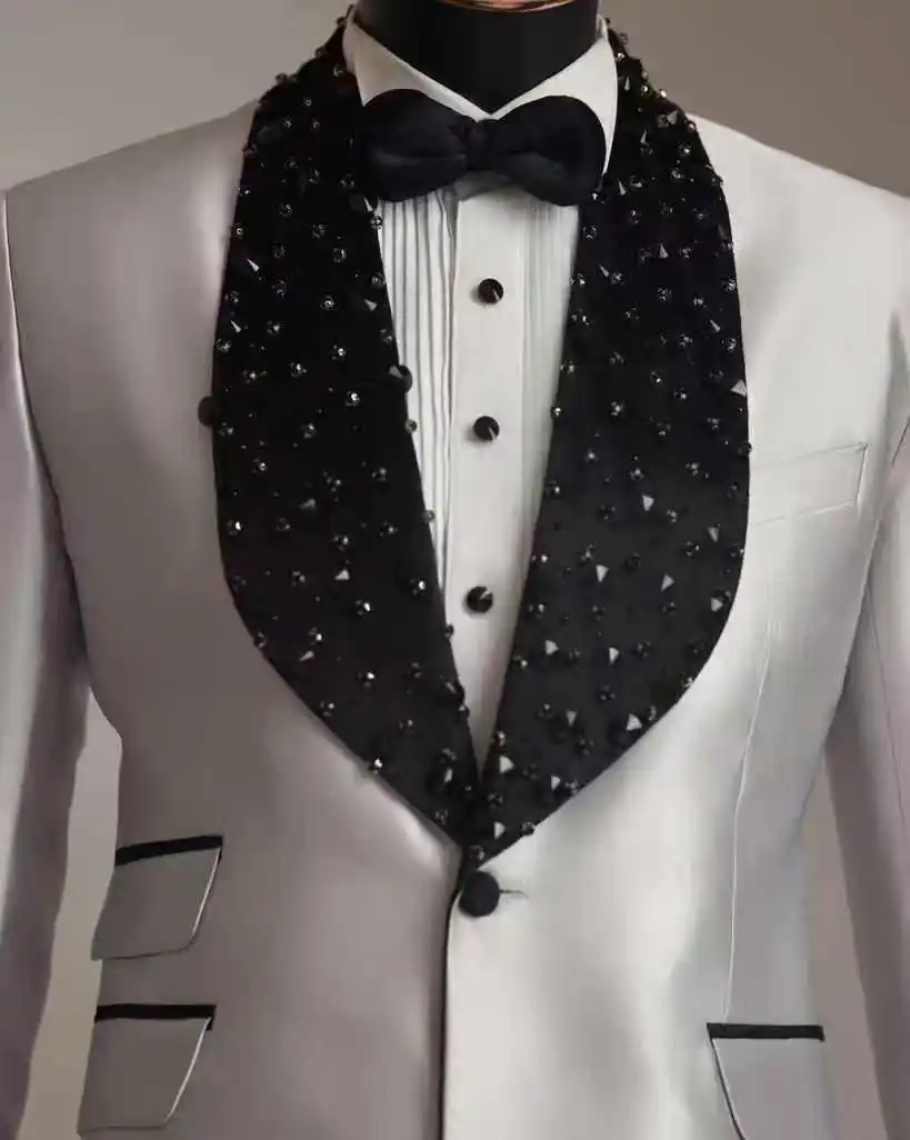 الأبيض الرجال البدلة مجموعة 2 قطعة السترة + بانت أسود بنطلون فاخر بلورات مخصصة مكتب رسمي سترة العريس الزفاف معطف سهرة