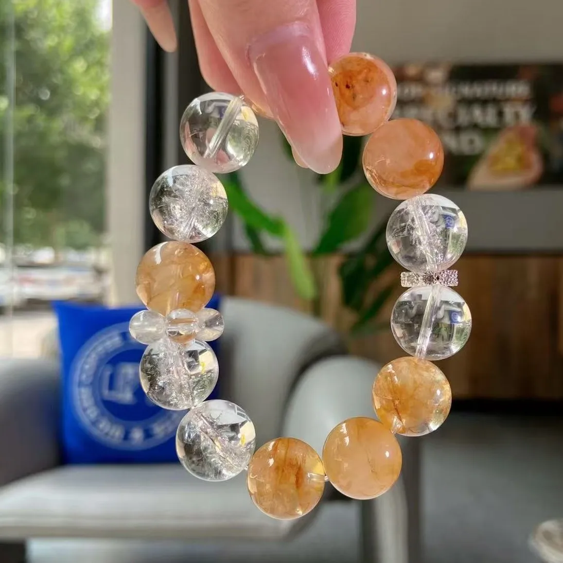 

Natural Crystal Bracelet, White Crystal, Yellow Gum Flower Women's Bracelet, Light Luxury and Versatile