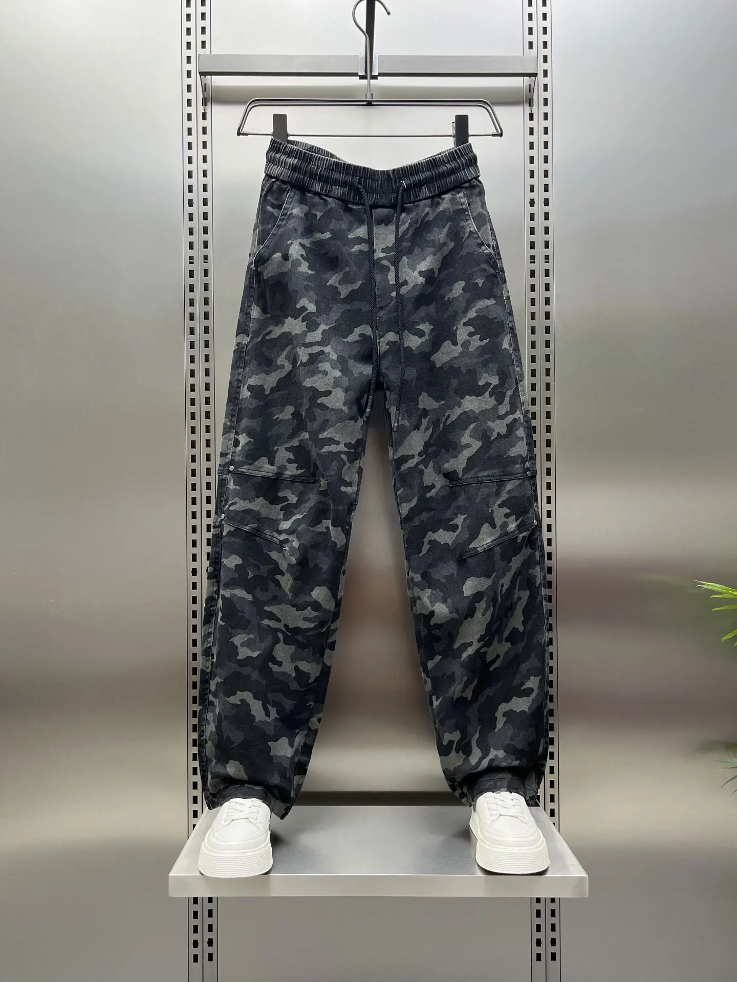 

Мужские камуфляжные рабочие брюки свободного кроя с прямыми штанинами, повседневные брюки с высокой талией и широкими штанинами, осенняя новинка, модные длинные брюки