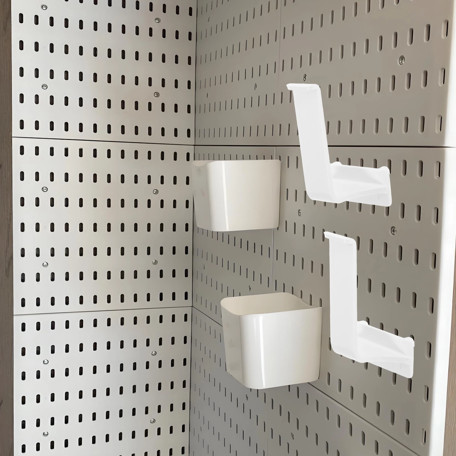 

2Pcs Pegboard Hooks Plastic Hanger Organizer Paper Towel Holder Cup Drying Rack Garage Laundry Craft Room Storage Rack