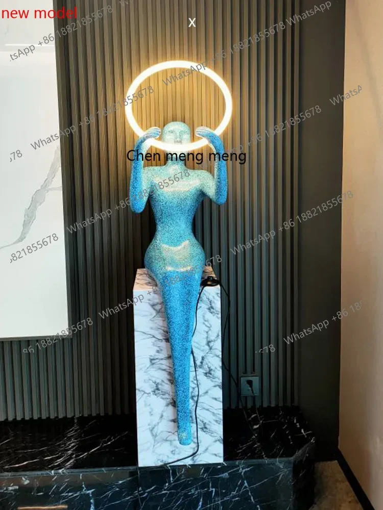 A74Humanoid, sculpture, floor lamp, light luxury human decoration ornament next to the sofa in the living room, stand lampF132