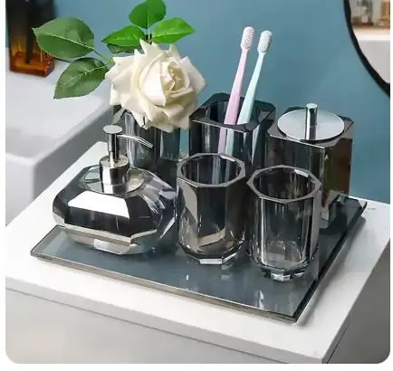 

Флакон для лосьона с кристаллами, мыльница, подставка для шампуня и геля для душа, стаканы для ополаскивателя для рта, держатель для зубных щеток, коробки для ватных палочек для дома и ванной комнаты