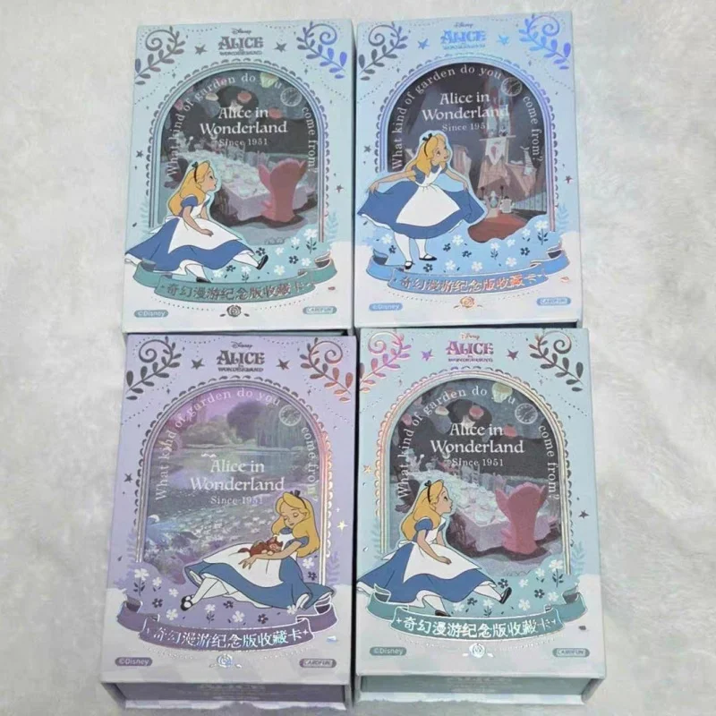 En stock CARDFUN Las aventuras de Alicia en el país de las maravillas Tarjetas coleccionables conmemorativas del viaje de fantasía Tarjetas decorativas de juguetes sorpresa