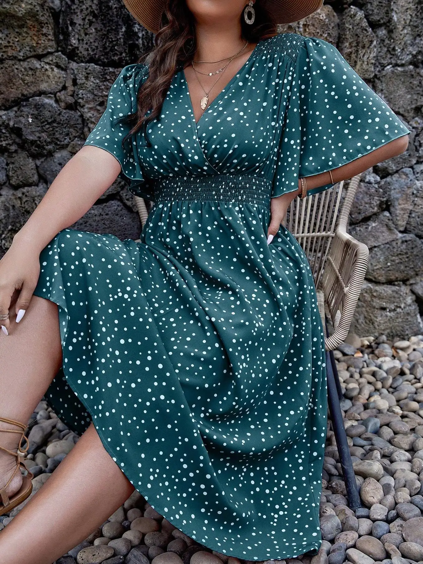 

Plus Size Women's Dress for Summer, Casual Fitted Style with Moderate Thickness and Woven Fabric, Perfect for Daily Wear