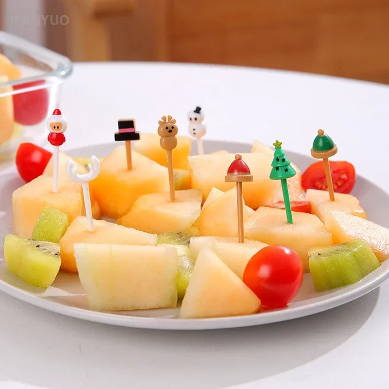 4/8PCS Plastic Christmas Toothpicks Christmas Cupcake Topper Santa Claus Elk Hat Fruit Toothpick Xmas Party Cake Decorations