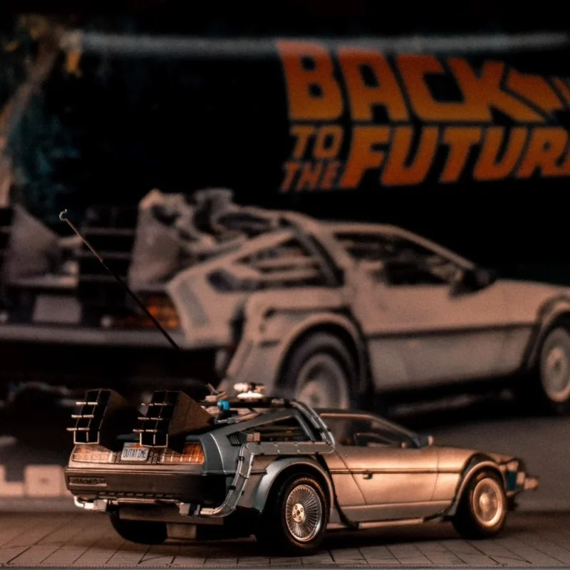 

В наличии Welly 1:24 «Назад в будущее» Dmc-12 Time Machine из сплава, литая под давлением модель, коллекция украшений, игрушки, подарки