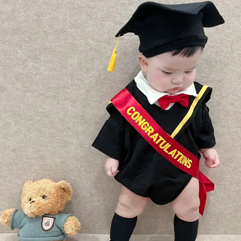 Toddler Girls Boys Graduation Photo Dress Gown Bachelor Dress with Hat for Halloween Cosplay Party Photoshooting Costumes view 4