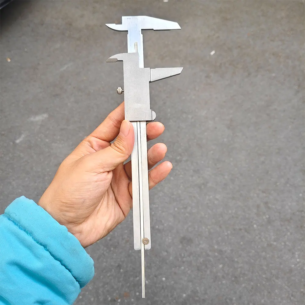 150mm Professional Industrial Vernier Caliper Carbon Steel Precision Measurement Four Use Precision Metric Gauge Measuring Tool