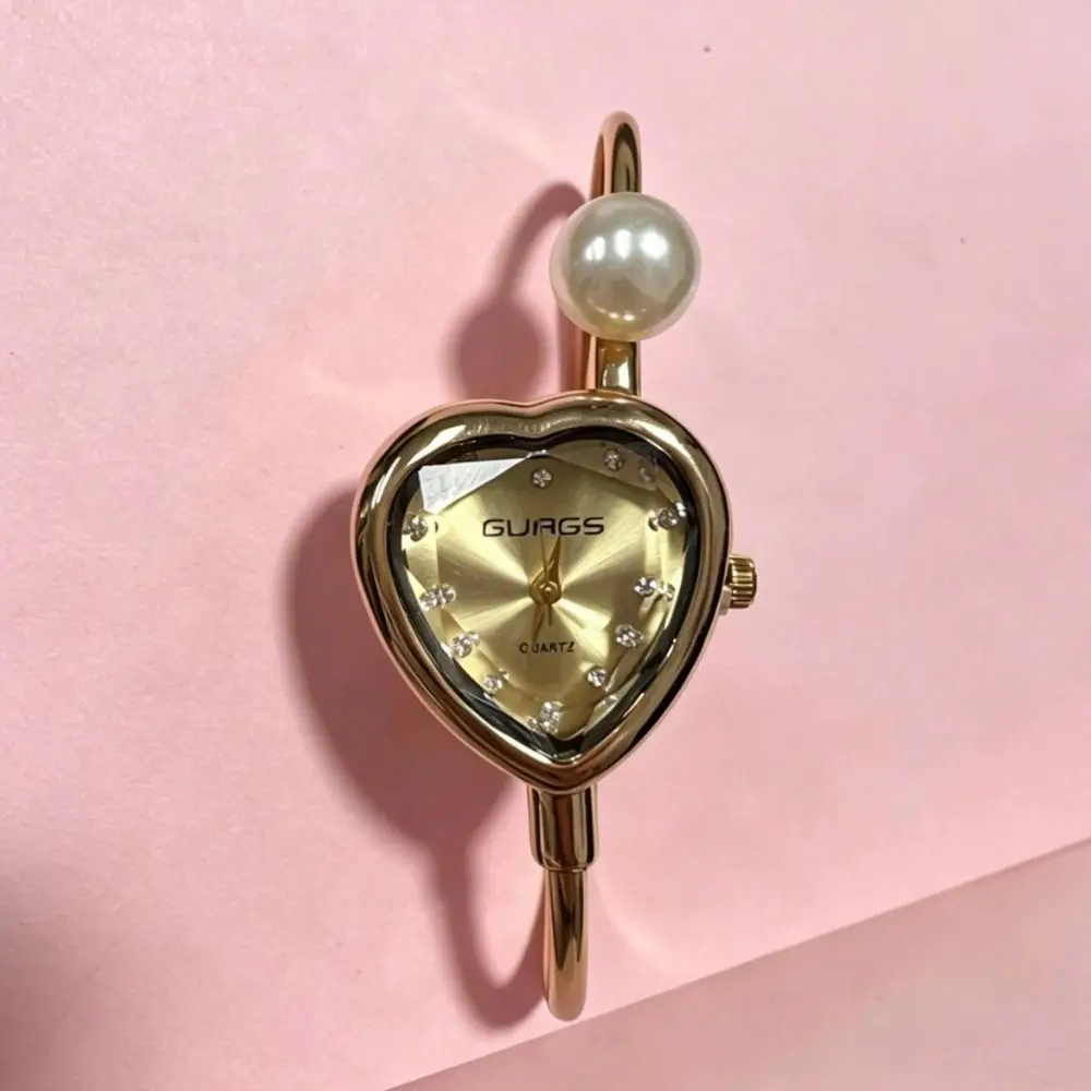 New Heart-shaped Dial Pearl Watch Open Design Adjustable Quartz Watch Elegant Gift Ladies Watch for Women