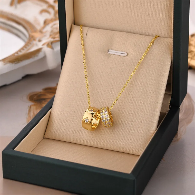 Non Tarnish Luxurious Fashion Crystal Rhombus Necklace with Stainless Steel Ring Pendant Gold Color Jewelry for Women