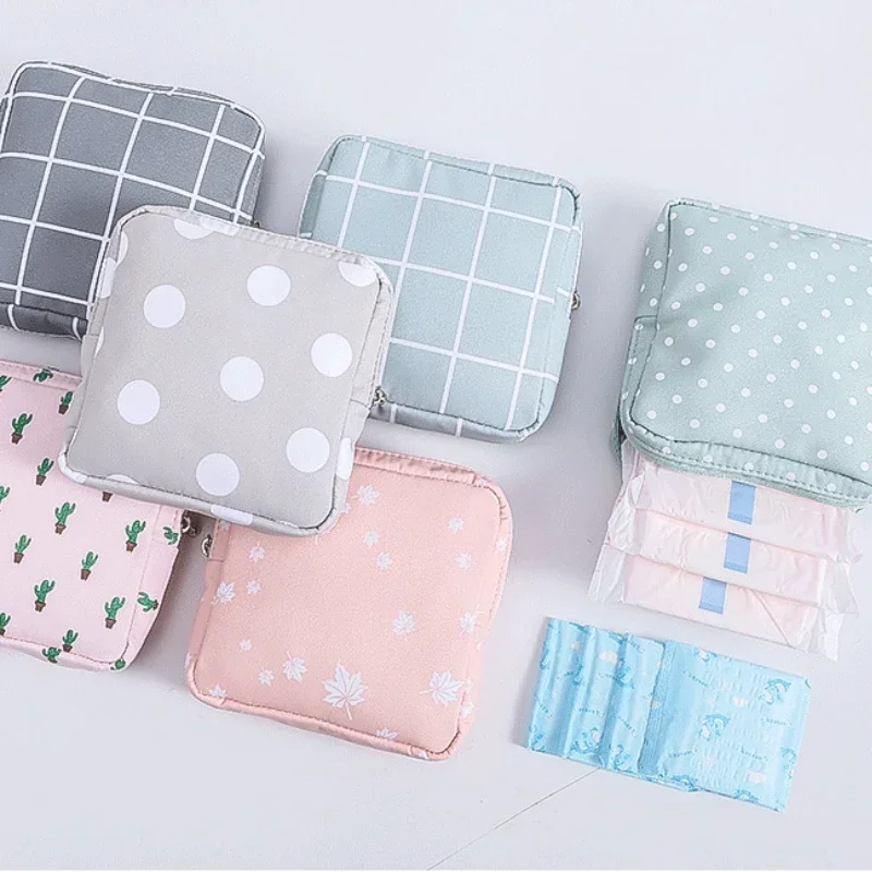 Large Capacity Simple Portable Sanitary Napkin Pads Organizer Female Tampon Pouch Mini Cute Cosmetic Makeup Storage Bag Purse