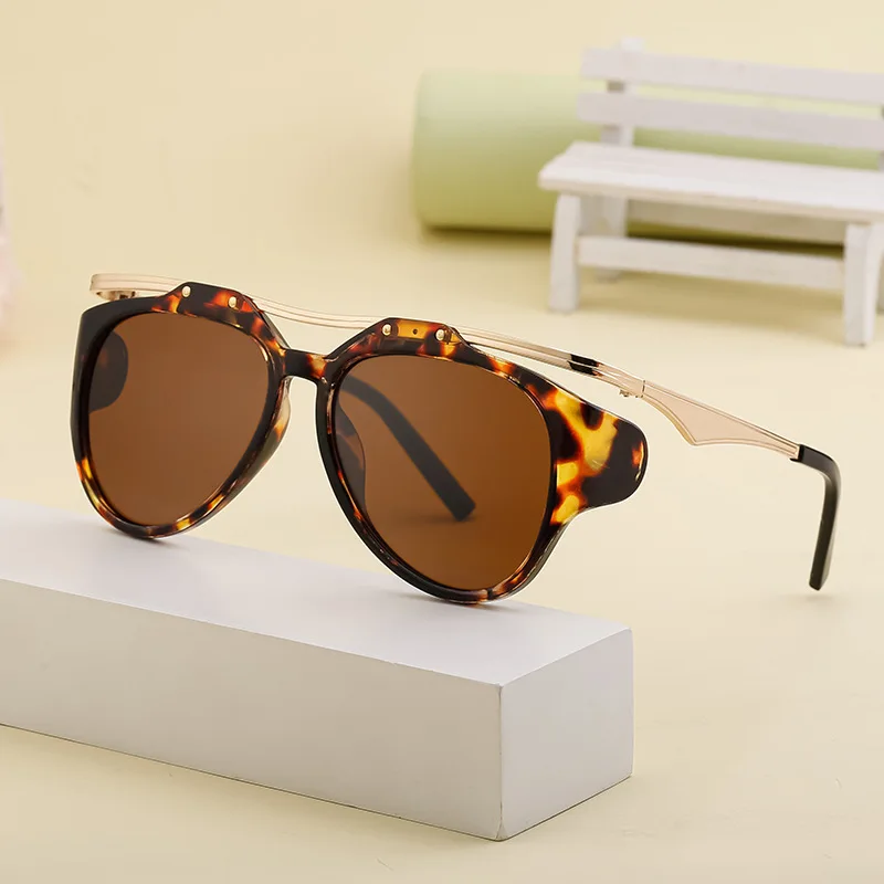 

por Lenses 2024 Woman Casual Women Oval Eyewear Adult B7206 Sunglasses Traffic Women 2024 Factory