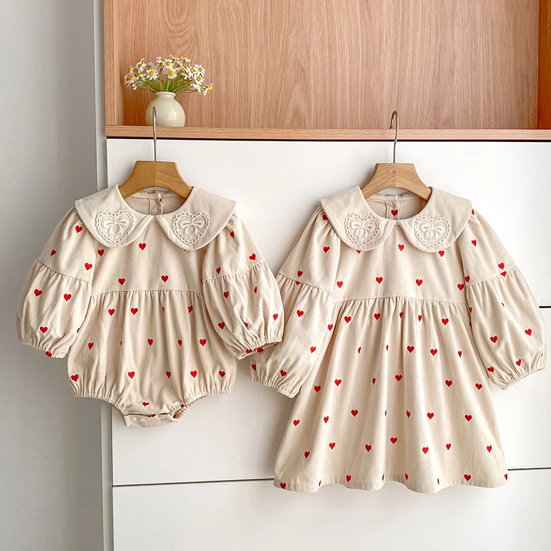 2026 Neuer Koreanischer Stil Baby Mädchen Cord-Bodysuit Rotes Herzmuster Langarm-Strampler Säuglings-Frühlings-Herbst-Kleidung 0-24M – Detail 15