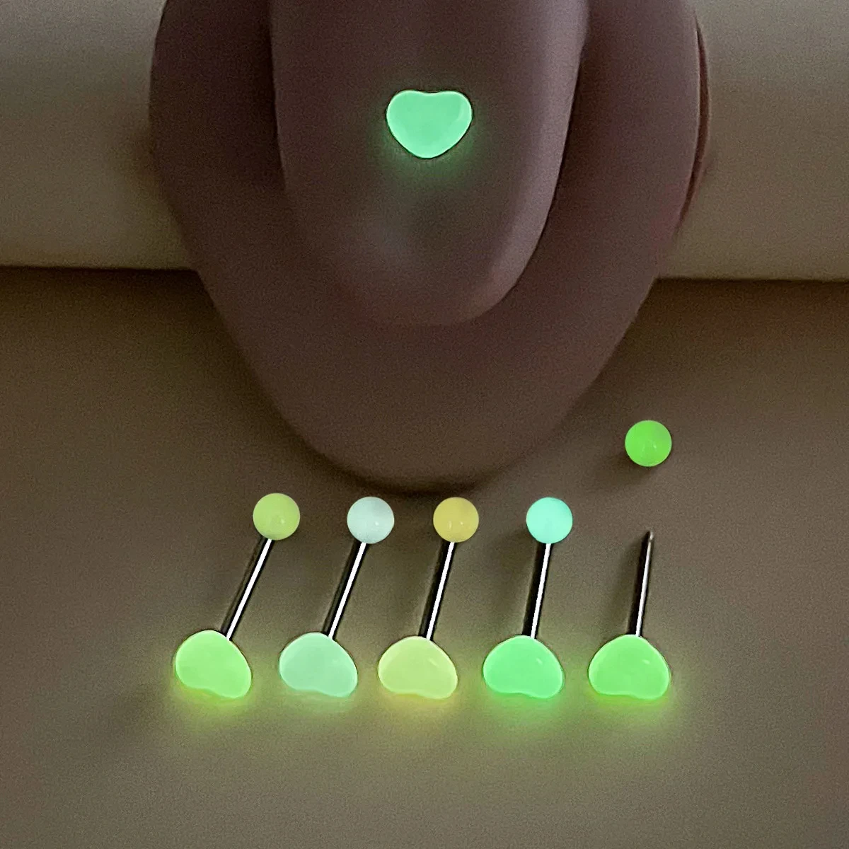 6pcs/Set 14G Heart Acrylic Glowing Tongue Ring Barbell 316L Stainless Steel Bar Tongue Piercing Body Jewelry for Women Men