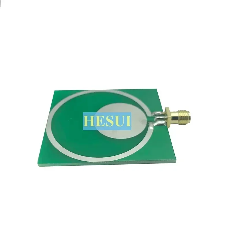 UWB ultra-wideband positioning communication antenna 3.9-- 10.5G standing wave typical value below 2.5