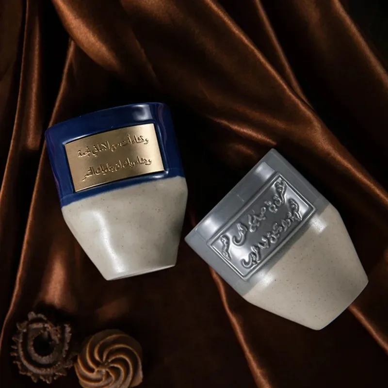 Saudi Minimalistyczny ceramiczny kubek do espresso Kreatywna ulga Arabski kubek na wodę o dużej pojemności z przeszkloną