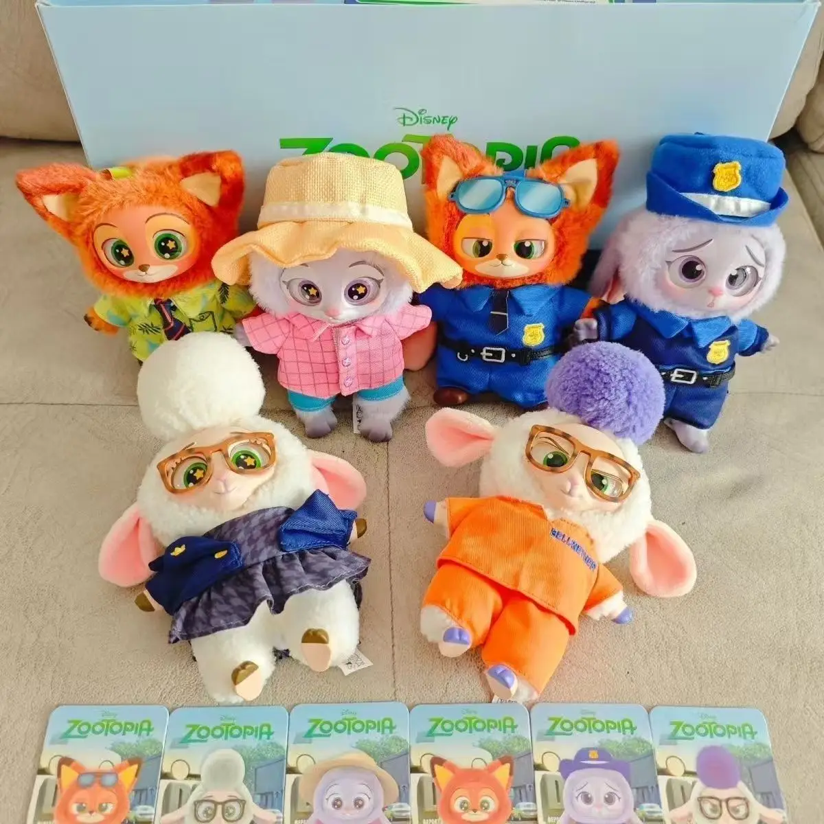 ديزني Zootopia الرسوم المتحركة أفخم دمية صندوق أعمى أفخم مفاجأة قلادة لعبة صندوق غامض لعبة الموضة هدية الكريسماس هدية عيد ميلاد