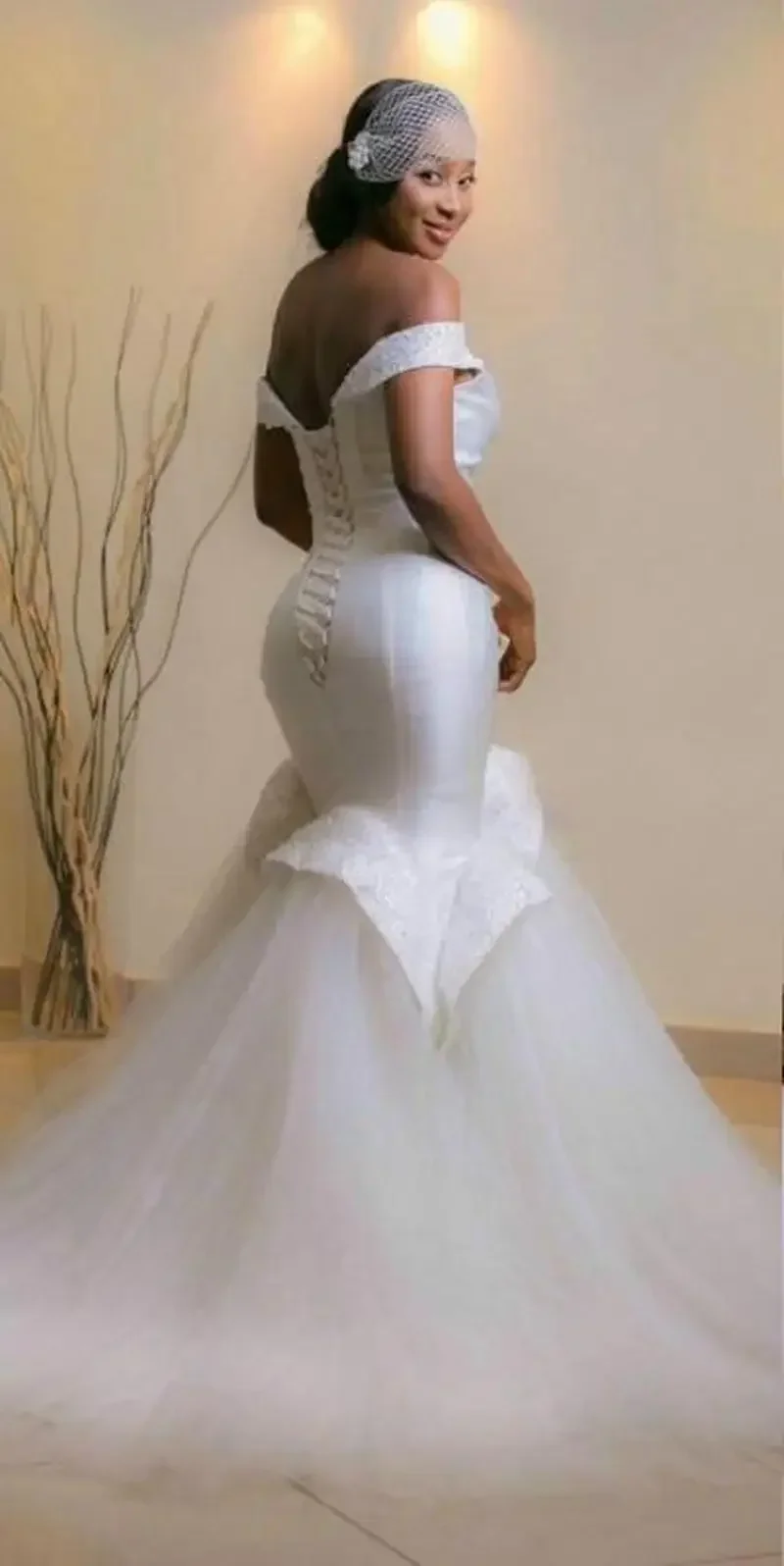 Customized Vintage Simple Plus Size Mermaid Dresses Sweep Train Off Shoulder With Lace-up Garden Wedding Bridal Gowns