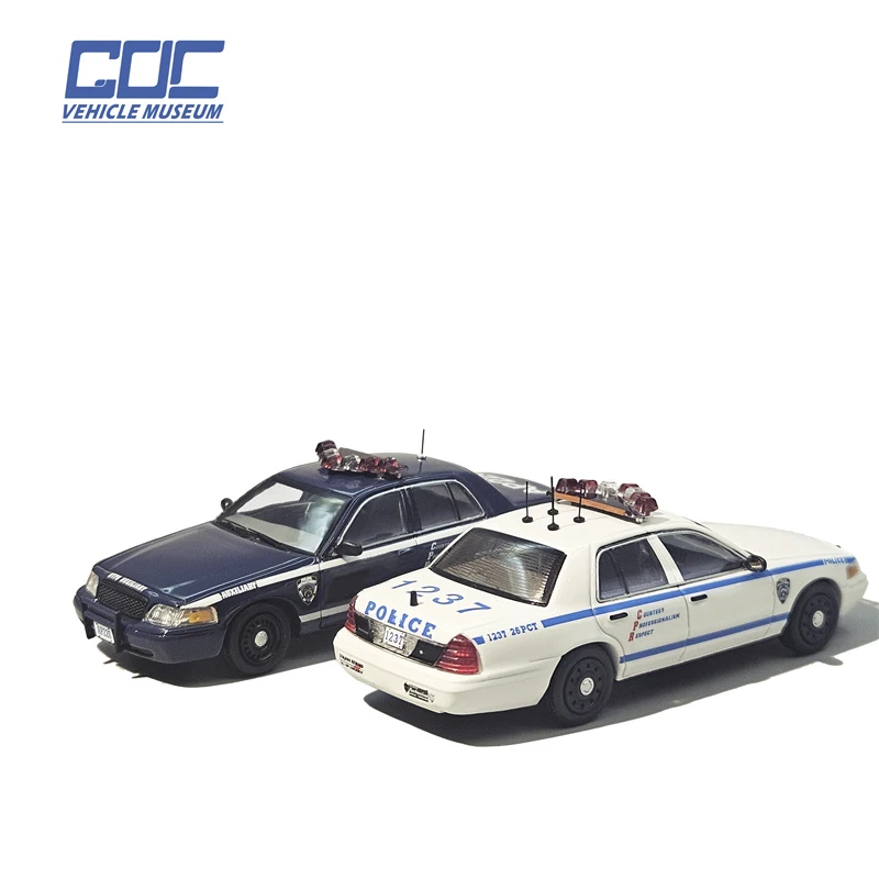 

GOC 1:64 AP220 Victoria Crown Die-Cast Car Model Miniature Gifts